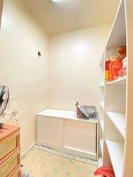 Country Park Condominium (D16), Condominium #590271041